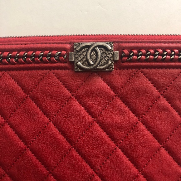 100% Authentic Chanel Boy O Case. Great Condition - Picture 3 of 8